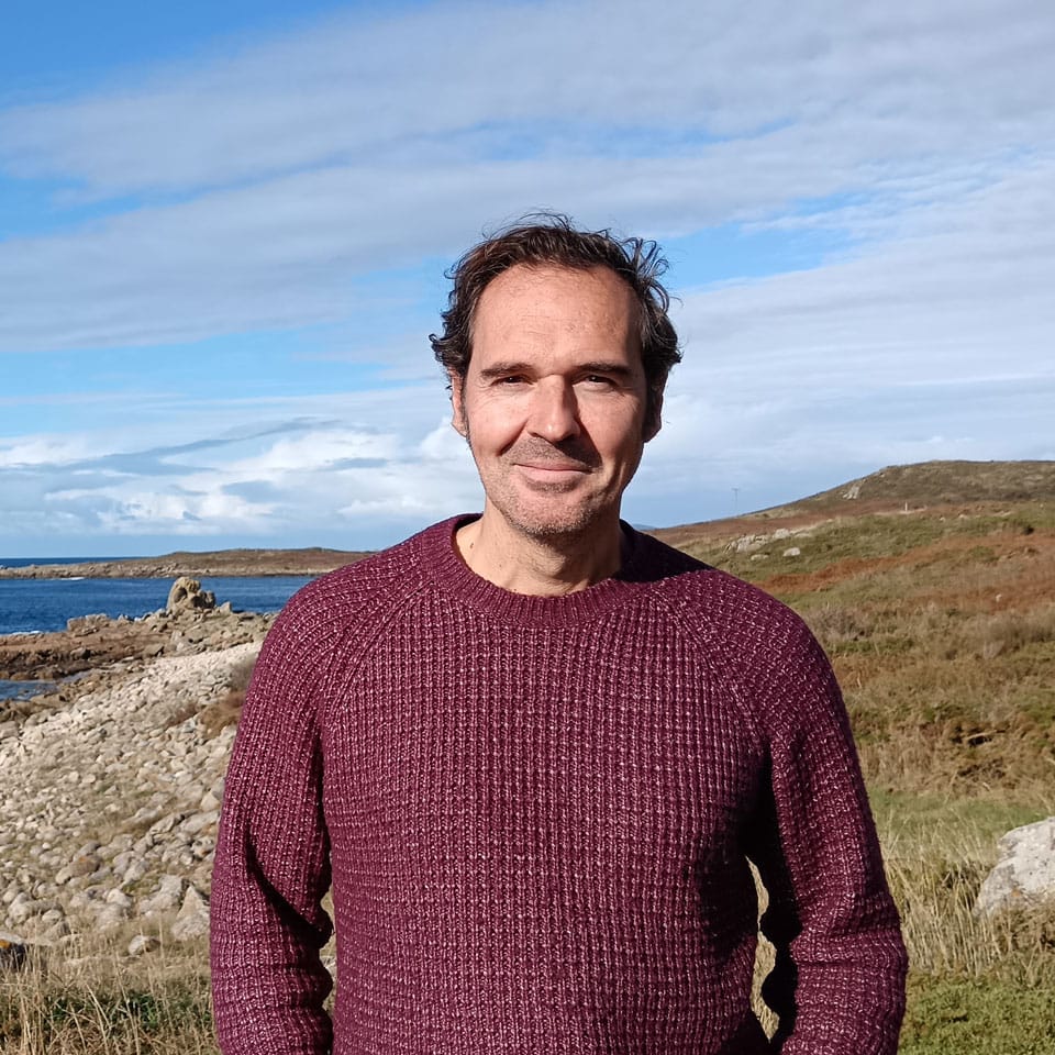 Retrato de Xabier Lojo, profesor de clases particulares de francés para expatriados
